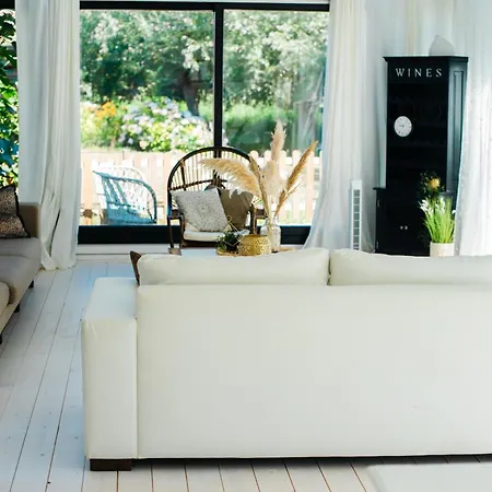 Vakantiewoning Loft - Sauna - Beach - Keukenhof Hébergement de vacances *